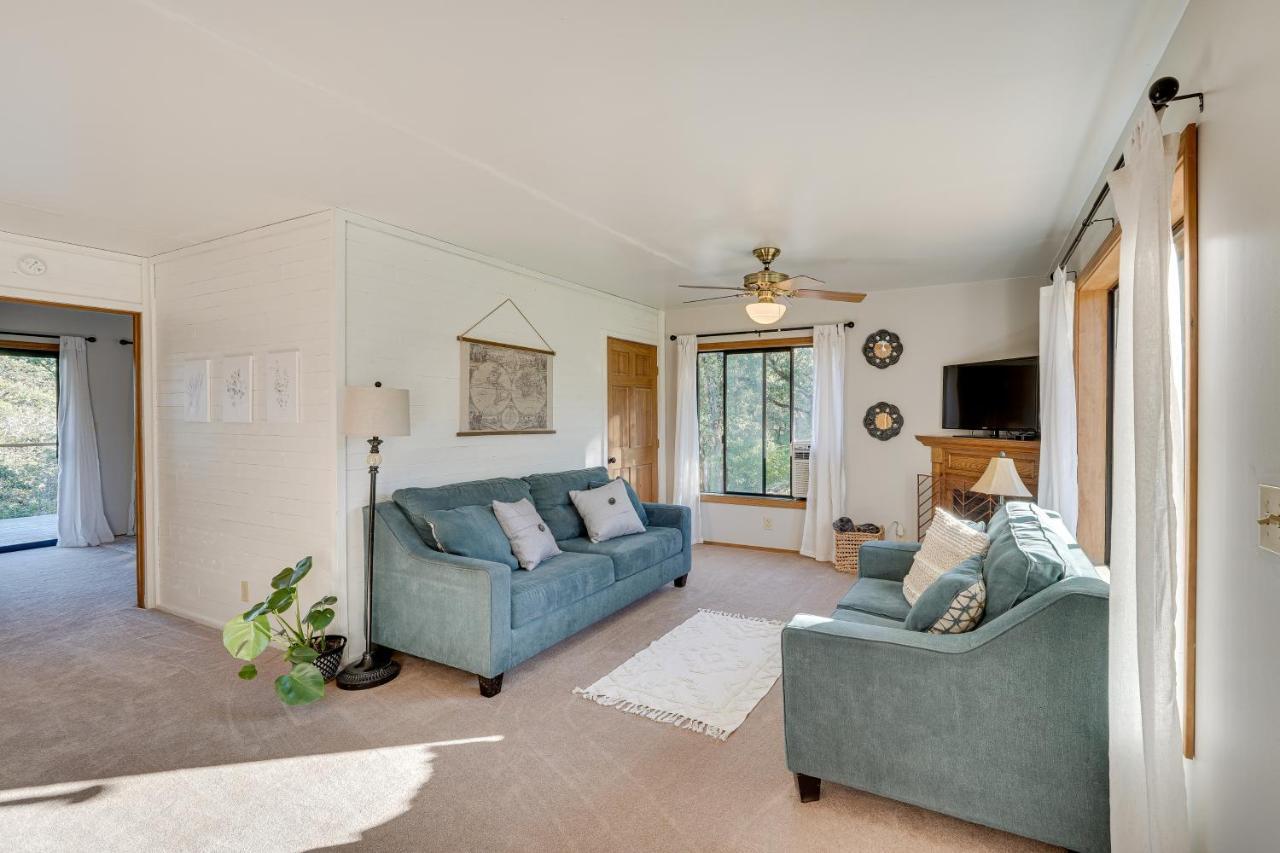 Cozy Central Point Bungalow On Working Winery! Exteriér fotografie